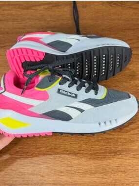 NEW REEBOK Suede Forte Racer Lifestyle Sneakers Grey/pink for women 462mn
